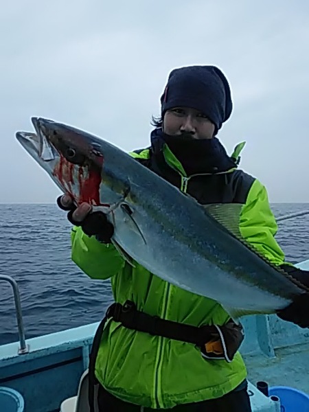 2月19日（火）　ブリ、ワラサ、ヒラメ。画像