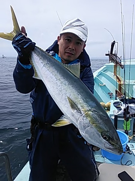 4月28日（日）　マダイ　　ワラサ画像