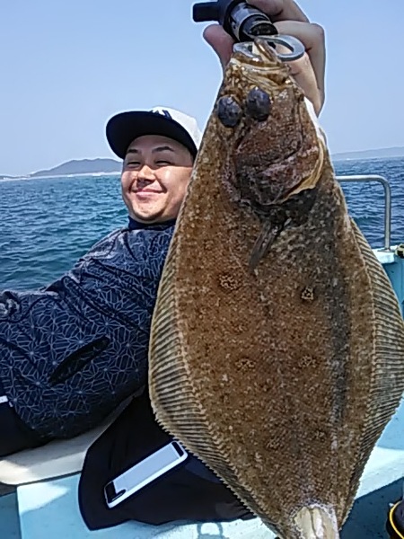 4月21日（日）　マダイ　　ヒラメ画像