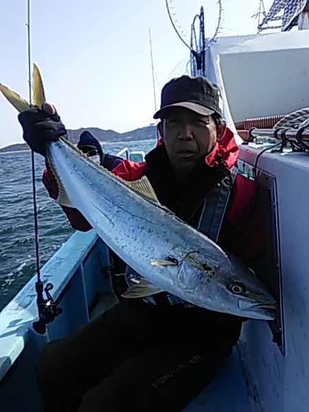 5月2日（火）　ワラサ　サワラ　ヒラメ　マダイ画像