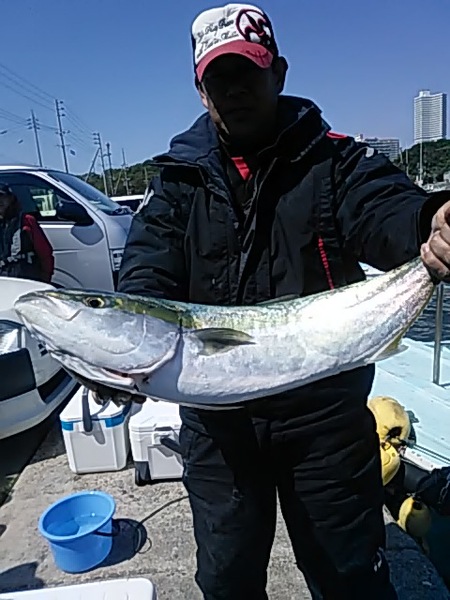 5月2日（火）　ワラサ　サワラ　ヒラメ　マダイ画像