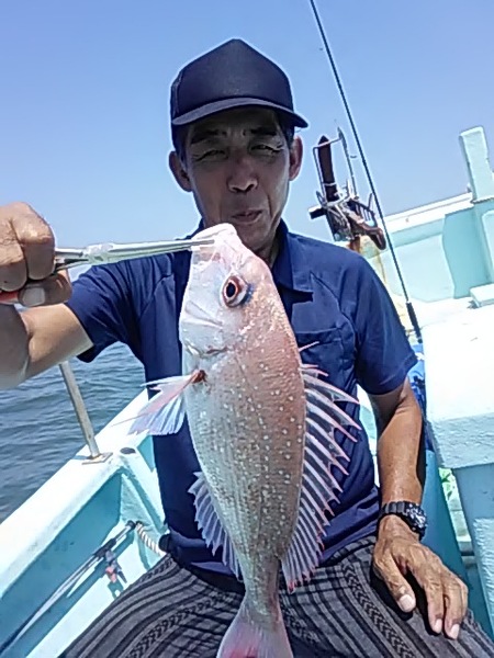 8月17日（土）　喰いが悪い日でした。「マダイ・タチウオ・ホウボウ」画像