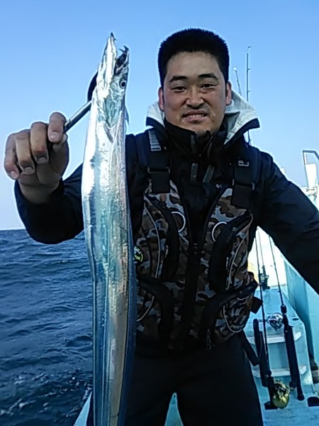 8月25日（日）　　ブリ　　タチウオ画像