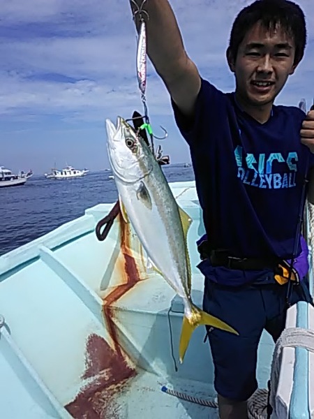 9月29日（水）　　本日は親子でジギング　タチウオ大量です！画像