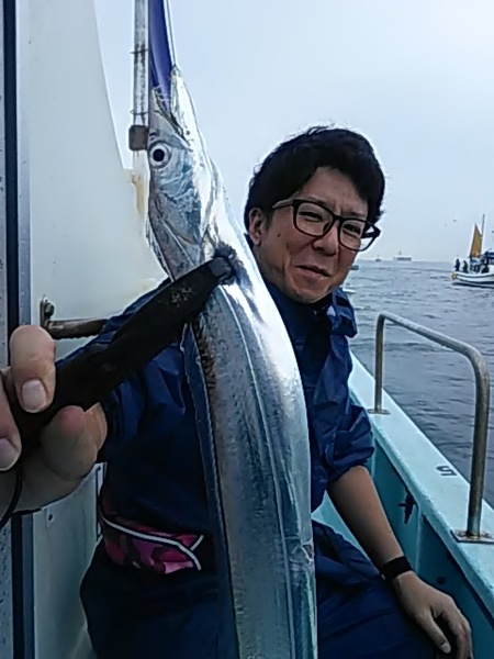 10月14日（月）　近場でマダイとタチウオとヒラメが釣れました。画像