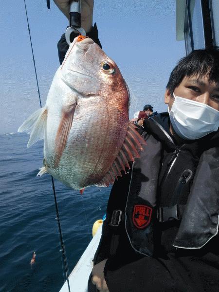 5月2日（土）　　やはりマダイでしょう！画像