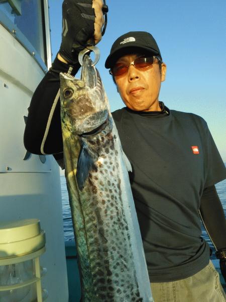 8月15日（土）狙ったポイント・サワラ・ハマチ・イシガレイ　　タコ画像