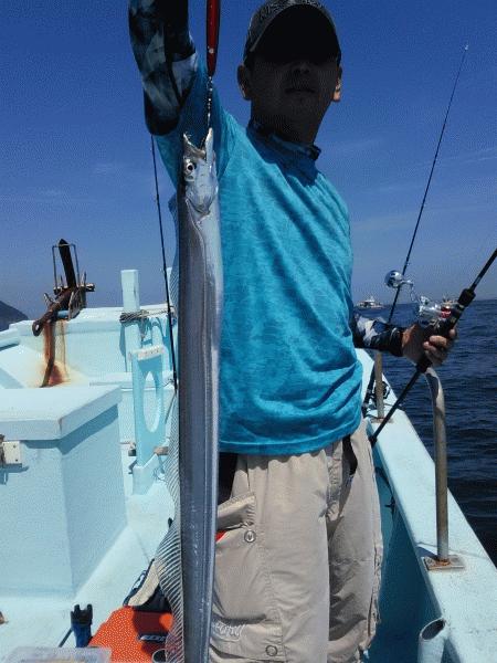 8月1日（土）タチウオの時期になりました。イシモチ・ハマチ画像