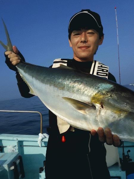 8月22日（土）もう少しでした。ブリ・タチウオ画像